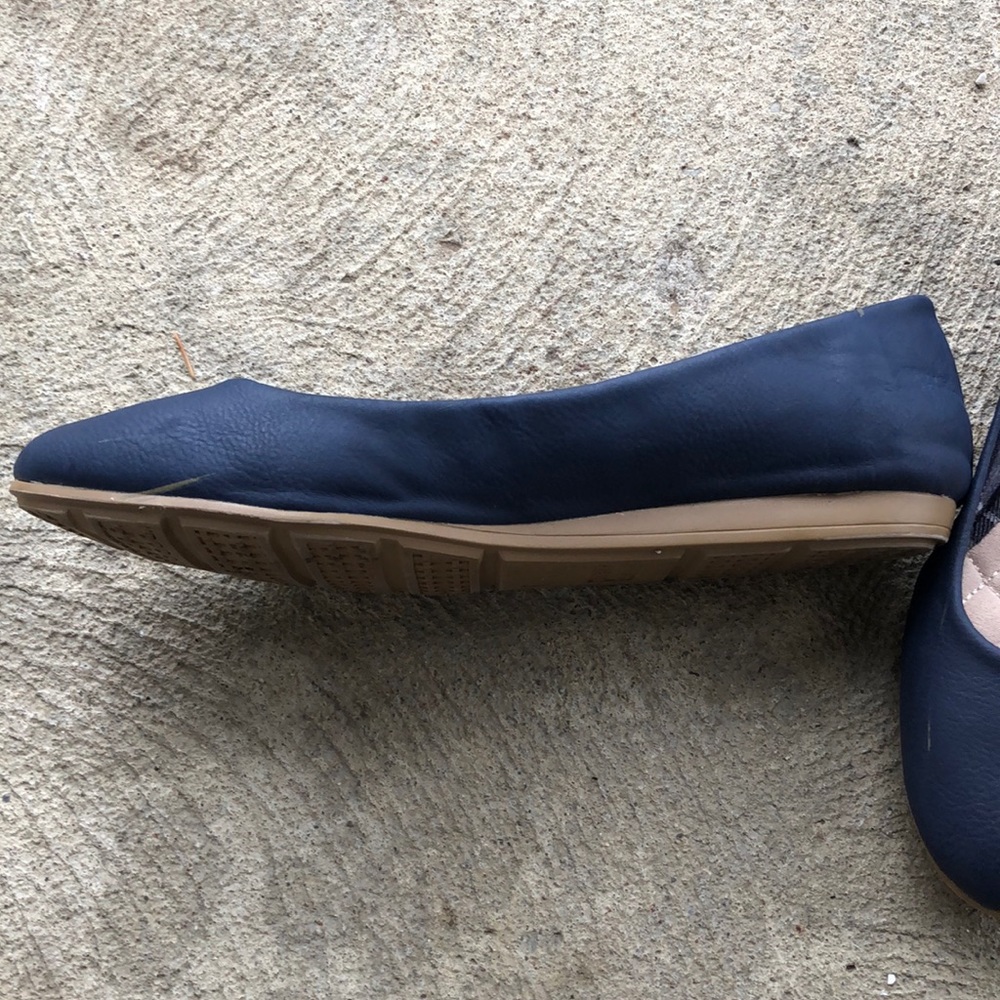 Navy blue flats - Picture 2 of 4